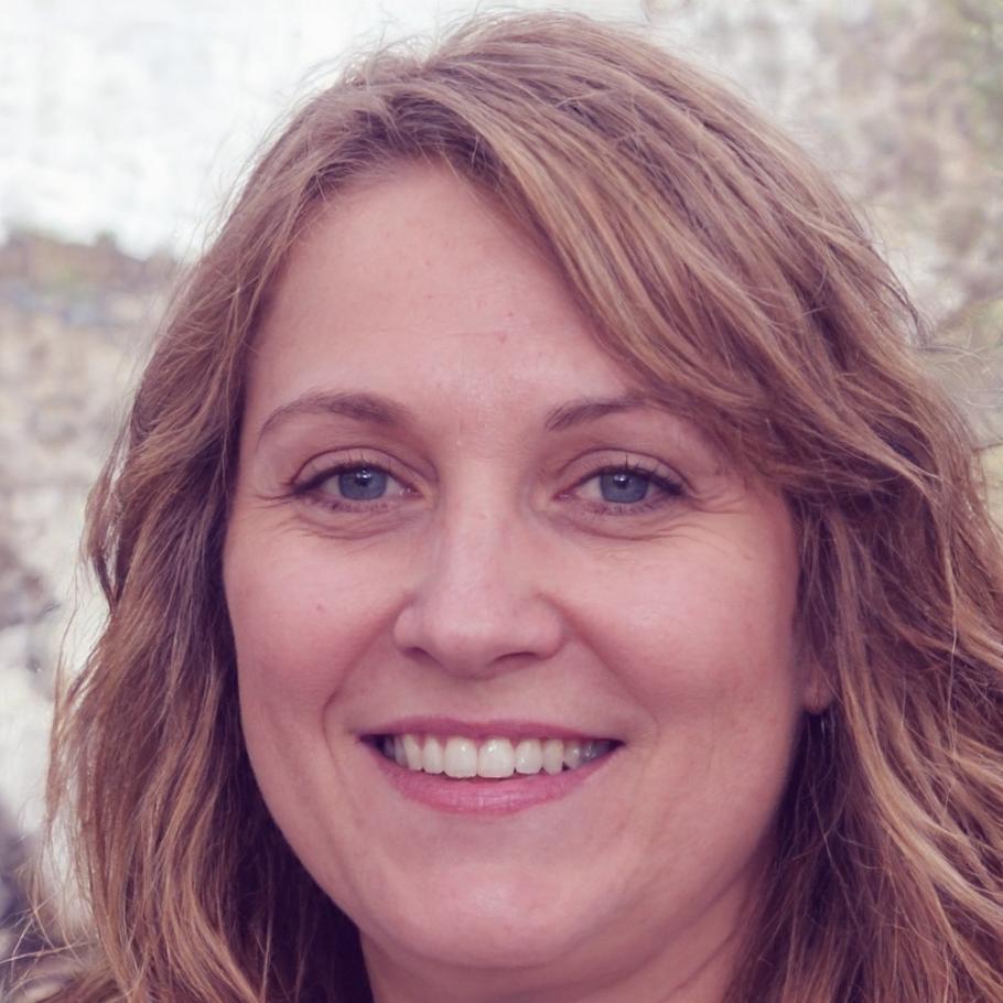 Зоряна Лисенко — спеціаліст з вертикального контенту